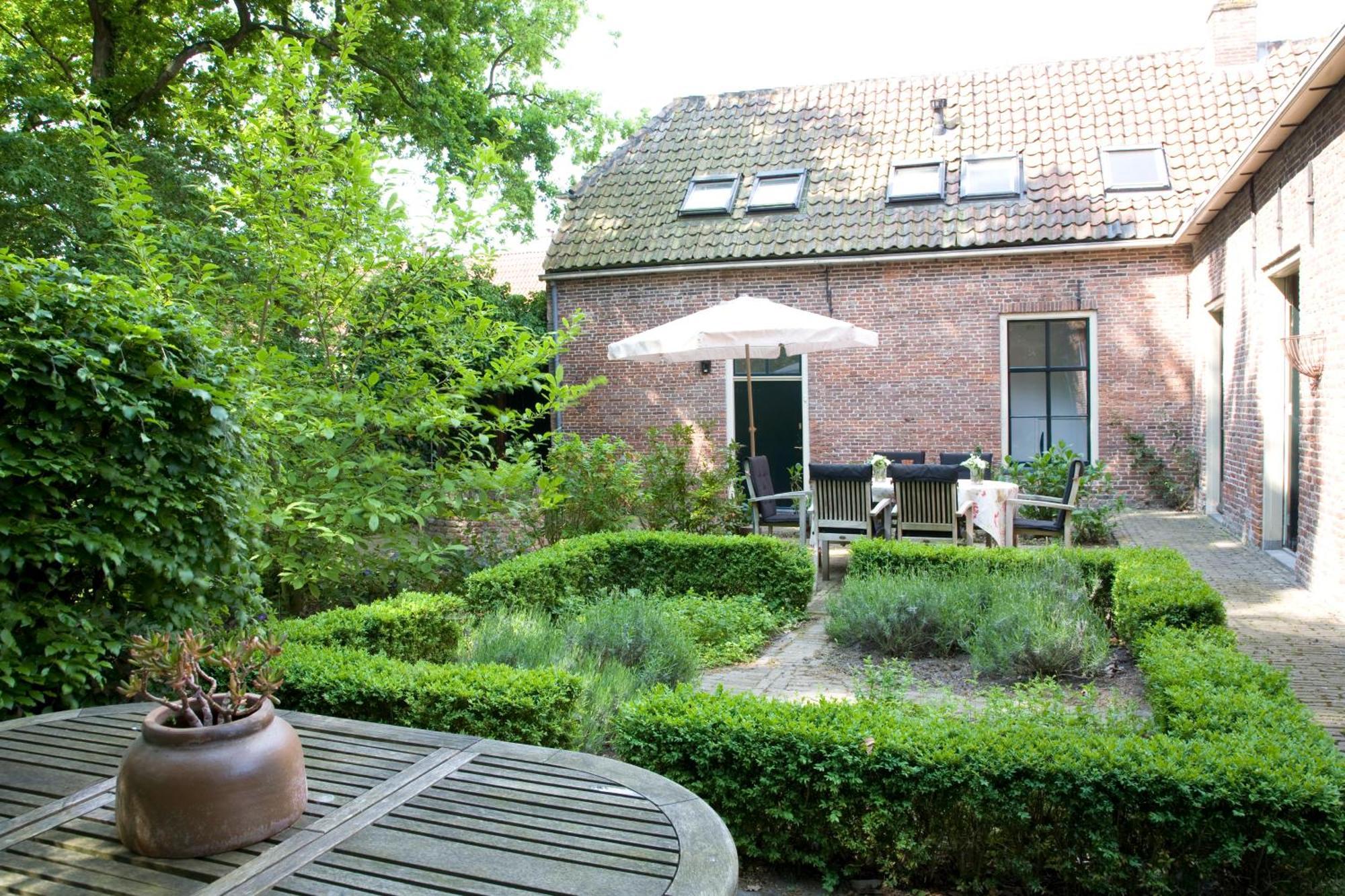 Stadspaleis Hotel & Restaurant Oldruitenborgh Vollenhove Exterior foto